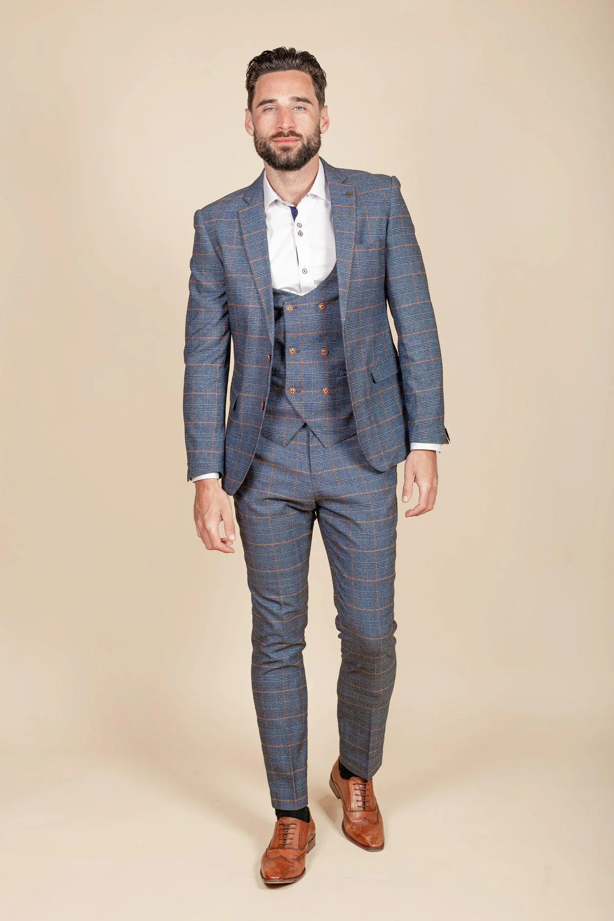 Coronation Street's Daniel Osbourne (Rob Mallard) in JENSON Sky Blue Check Suit - Image 4
