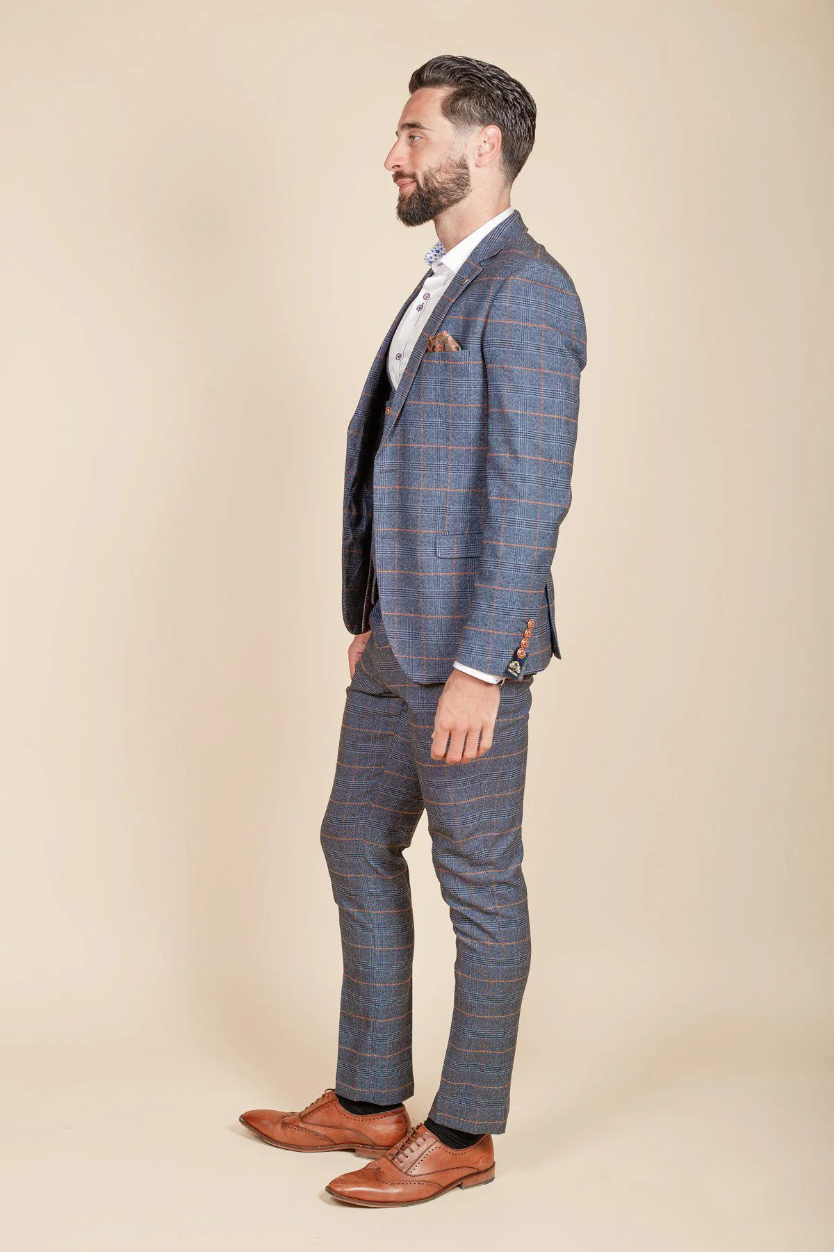 Coronation Street's Daniel Osbourne (Rob Mallard) in JENSON Sky Blue Check Suit - Image 9
