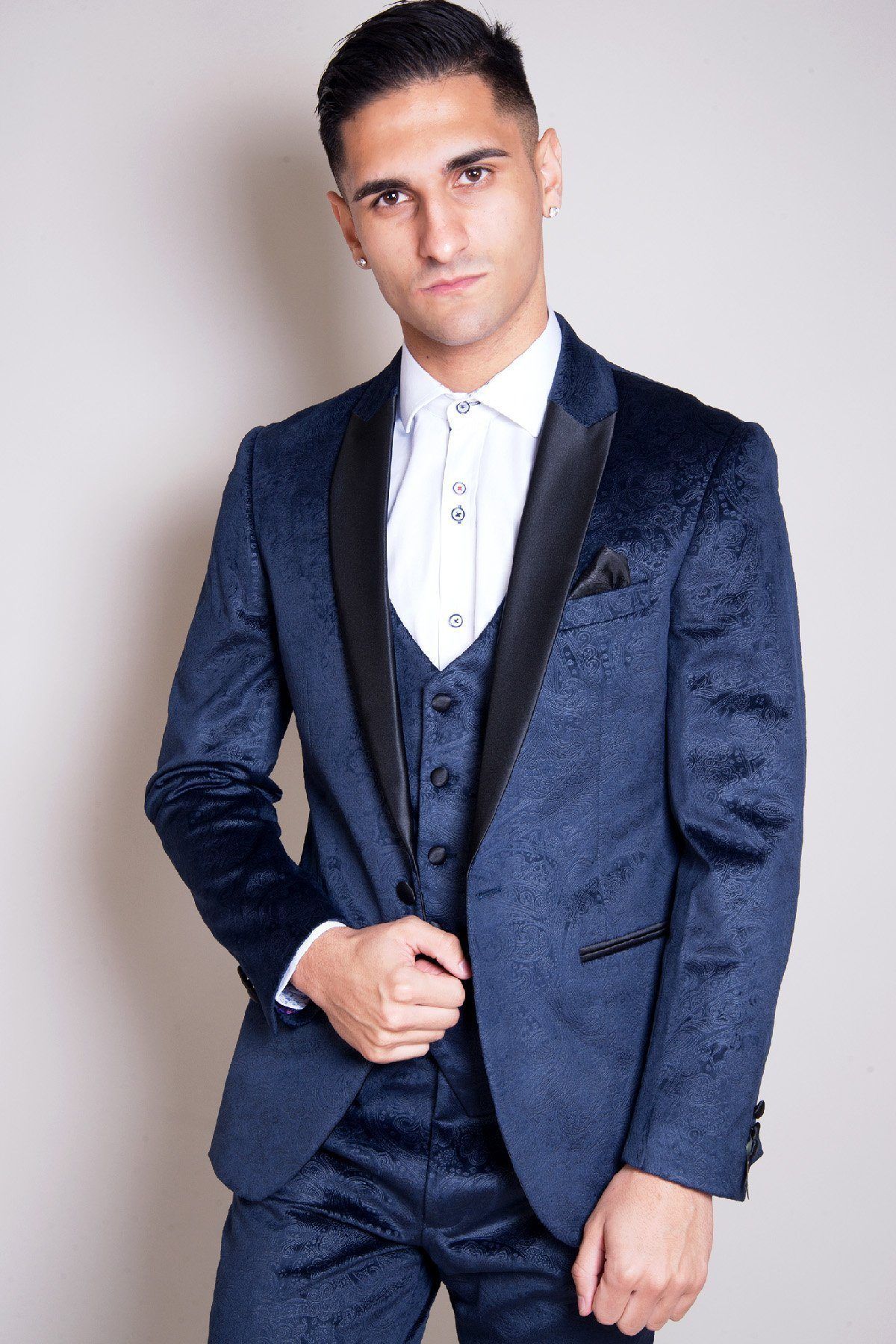 Coronation Street's Will Mellor (Harvey Gaskell) in Simon Velvet Blazer & Waistcoat - Image 8
