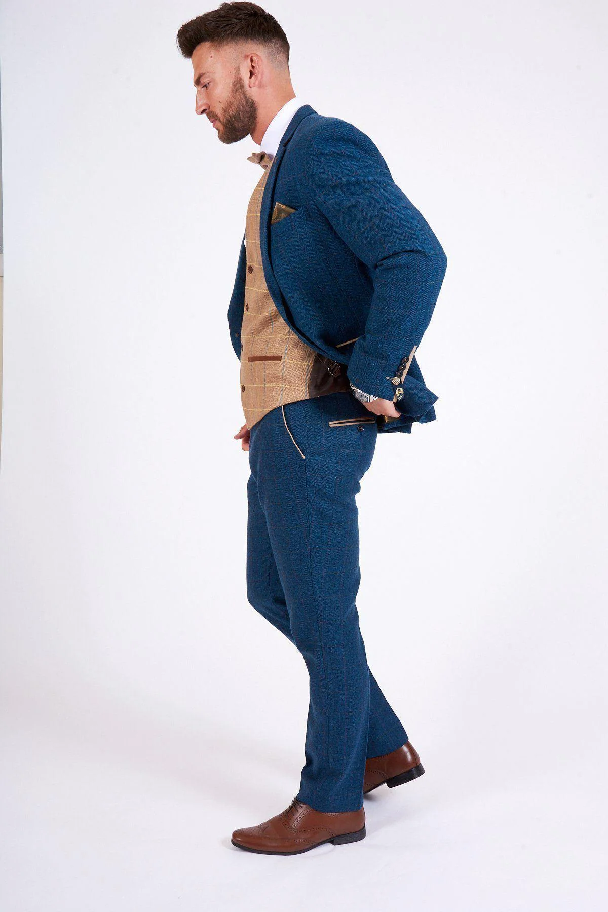 Hollyoaks Jacob Roberts (Damon Kinsella) in Dion Suit with DX7 Waistcoat - Image 4