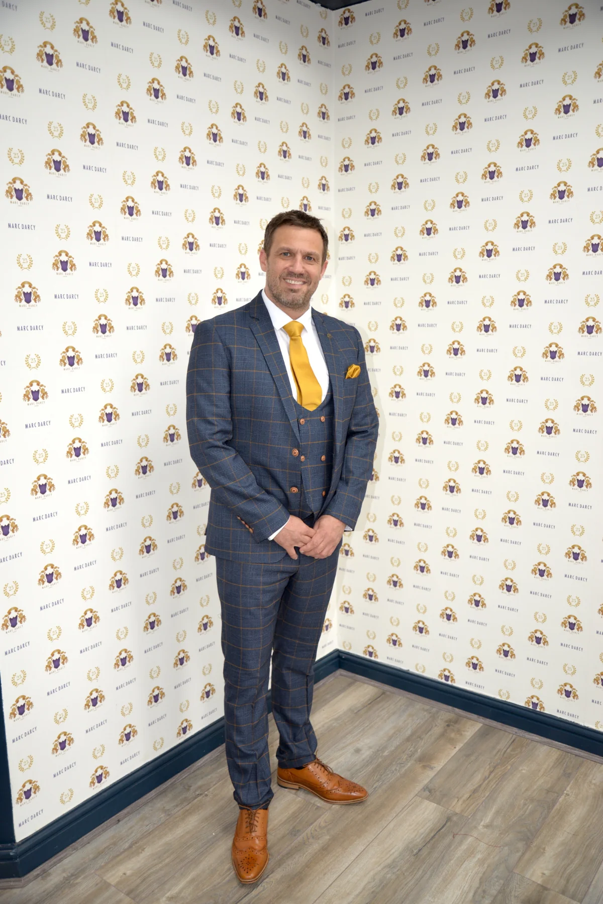 Actor Jamie Lomas in Jenson Marine Check Suit - Image 3