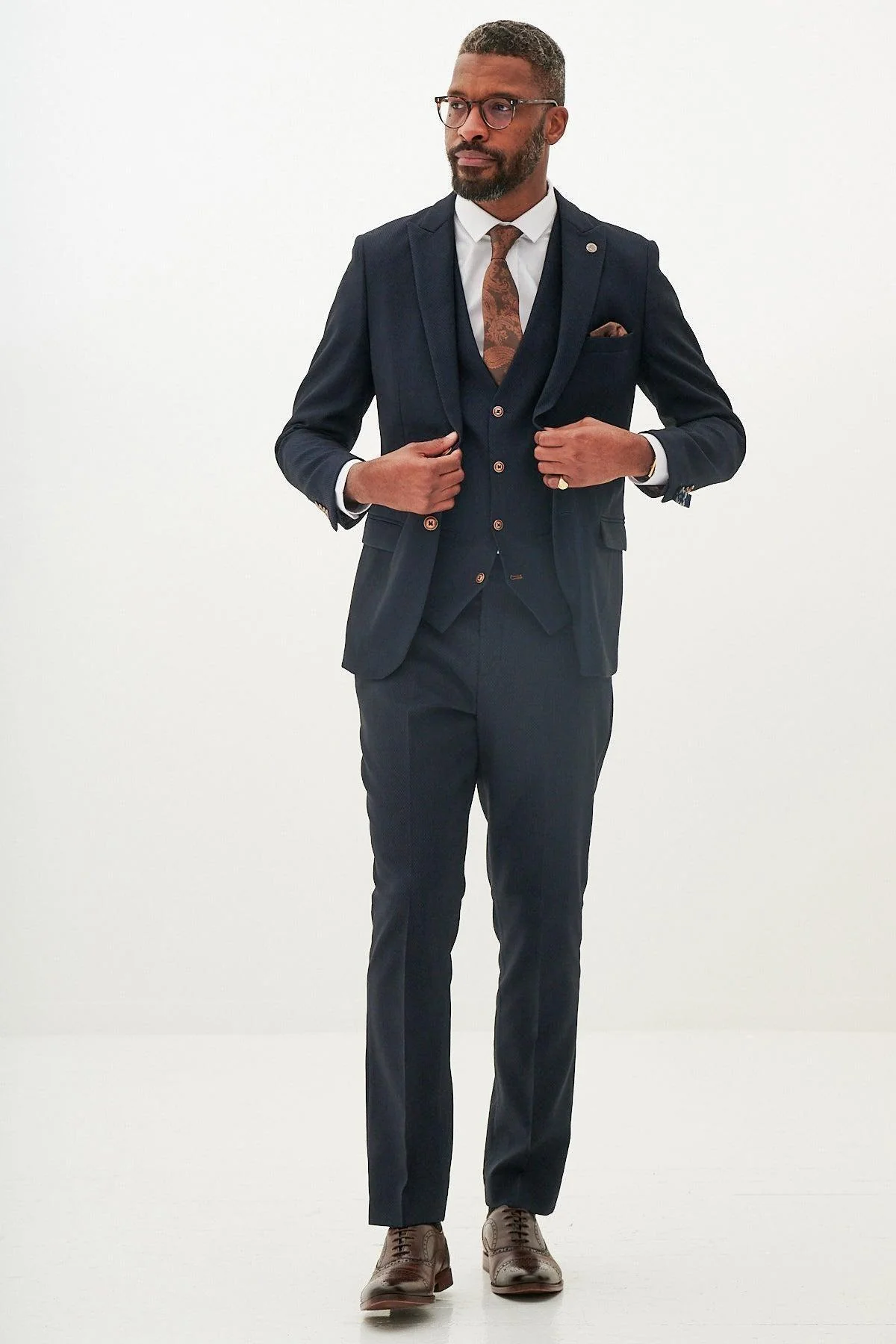 MAX - Navy Three Piece Suit with Contrast Buttons - Image 4