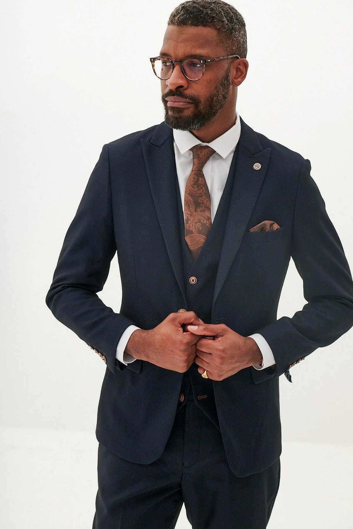 MAX - Navy Three Piece Suit with Contrast Buttons - Image 7