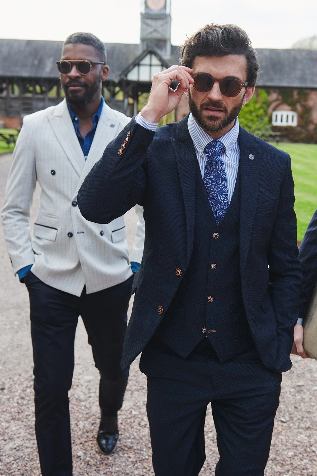 MAX - Navy Three Piece Suit with Contrast Buttons - Image 8